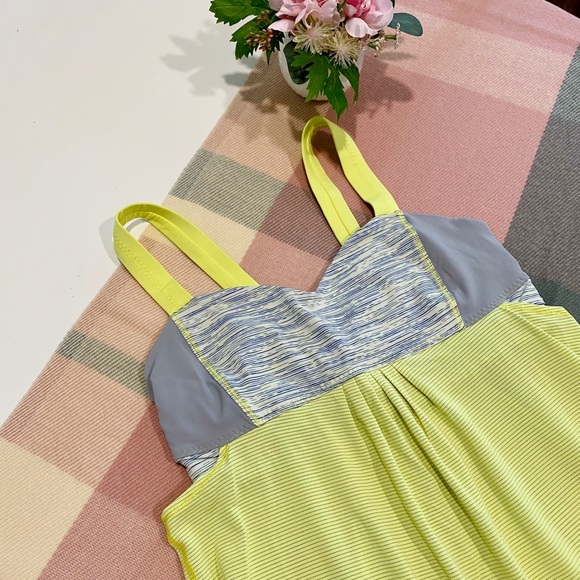 Lululemon Run Back on Track Tank Yellow - Picture 2 of 11